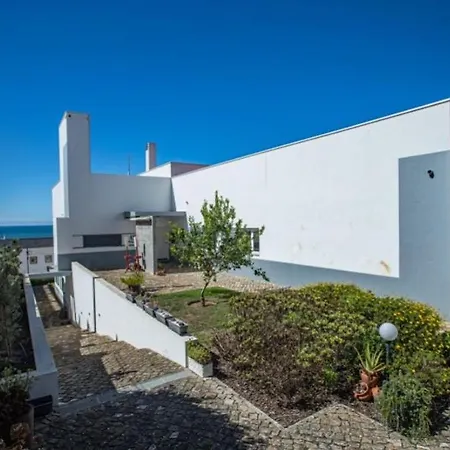 Palmeira Sao Bernardino Atouguia da Baleia